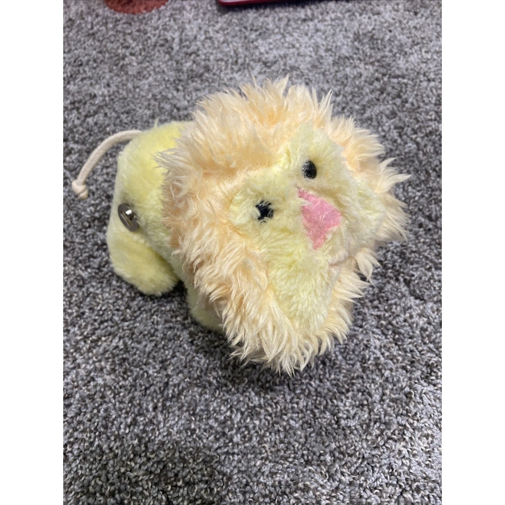 Eden Windup Musical Plush Lion "You Are My Sunshine"
